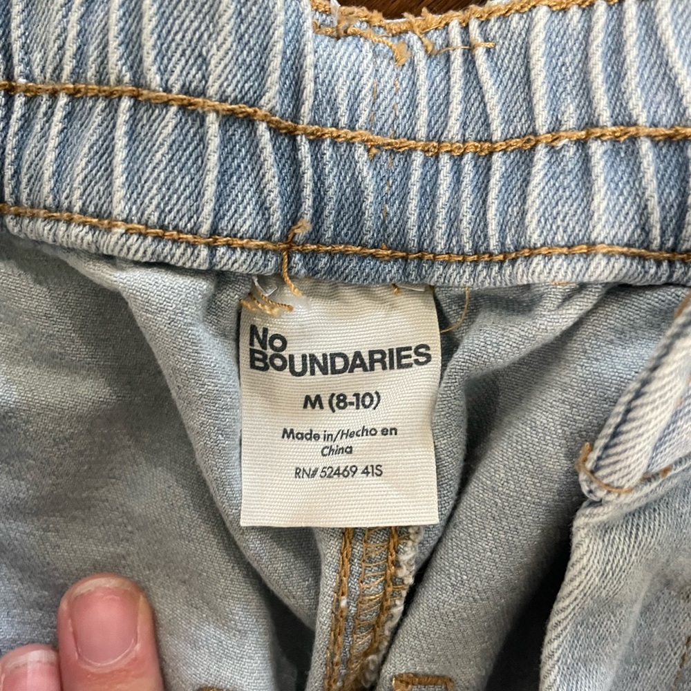No Boundaries Denim Cargo Pants - Picture 2 of 2